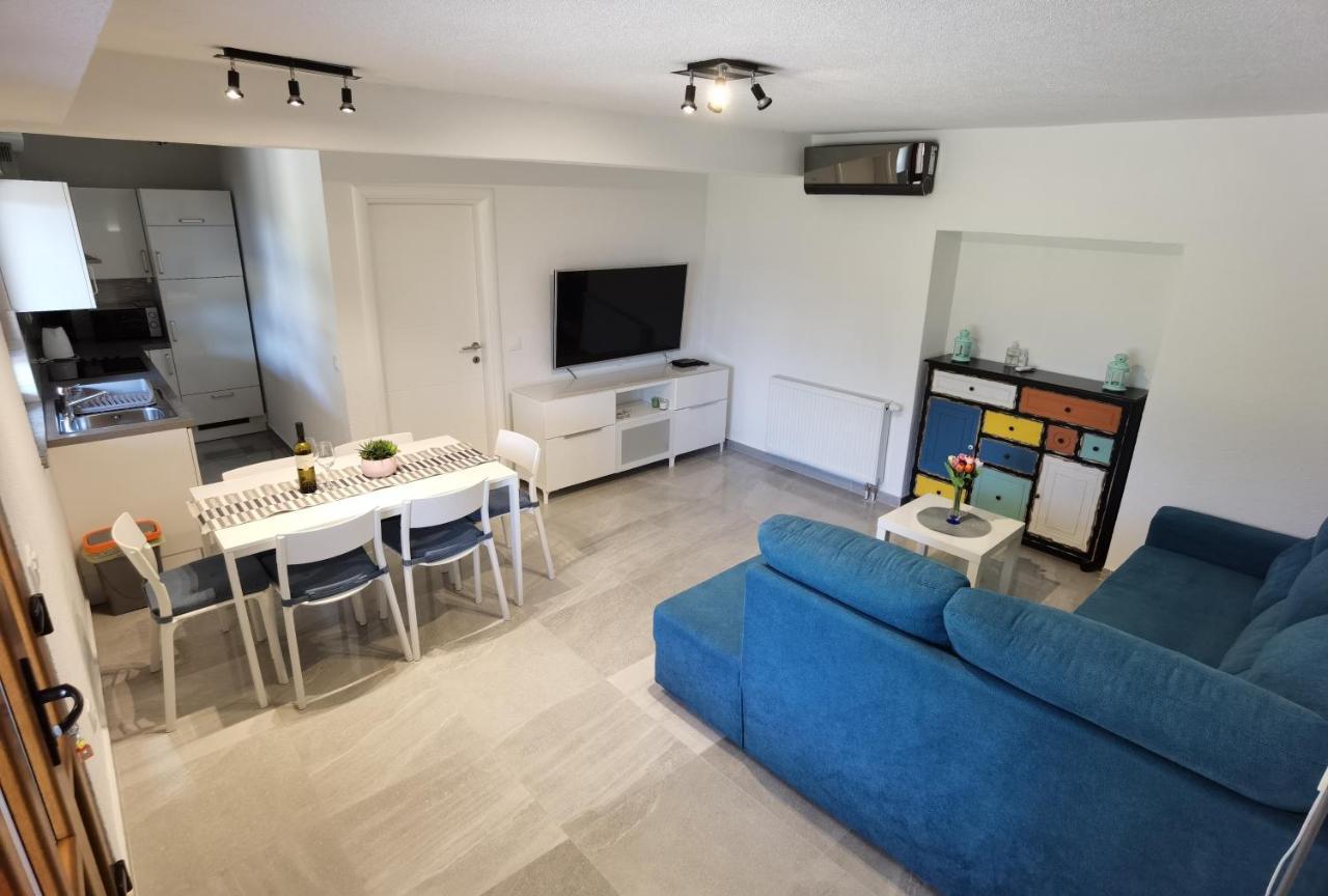 Apartman Bura Apartamento Posedarje Exterior foto