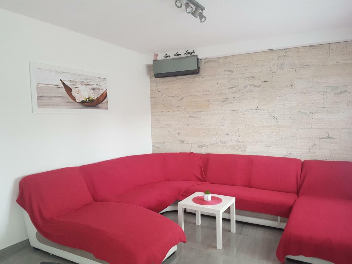 Apartman Bura Apartamento Posedarje Exterior foto